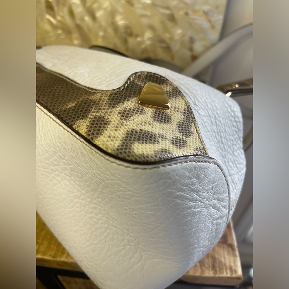D&G DOLCE & GABBANA Lizardskin And White Leather Handbag With Gold Tone Hardware - Picture 8 of 16